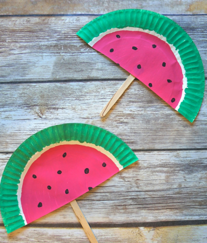 Image of fans made from watermelon-painted paper plates