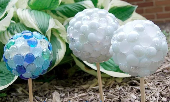 Image of garden gazing balls