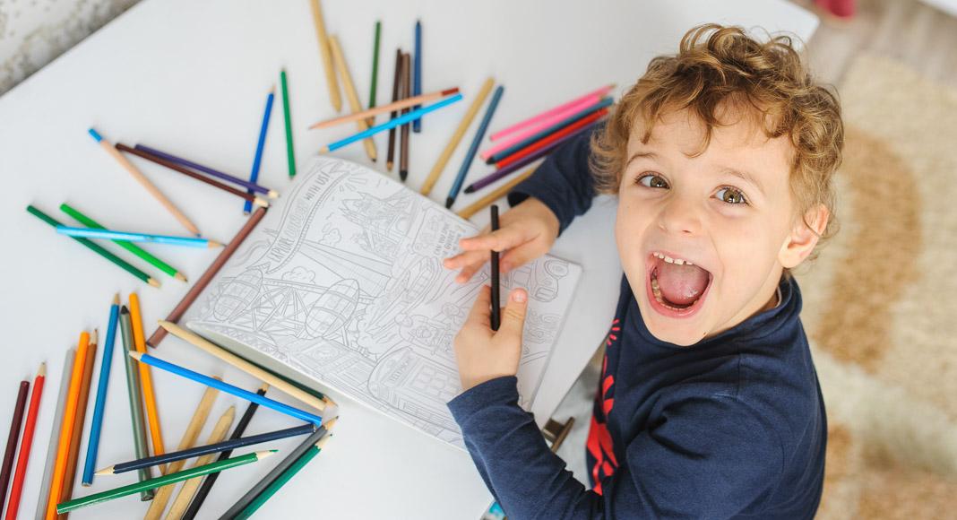 Image of kid coloring 